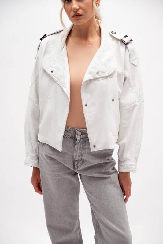 WHITE LEATHER JACKET