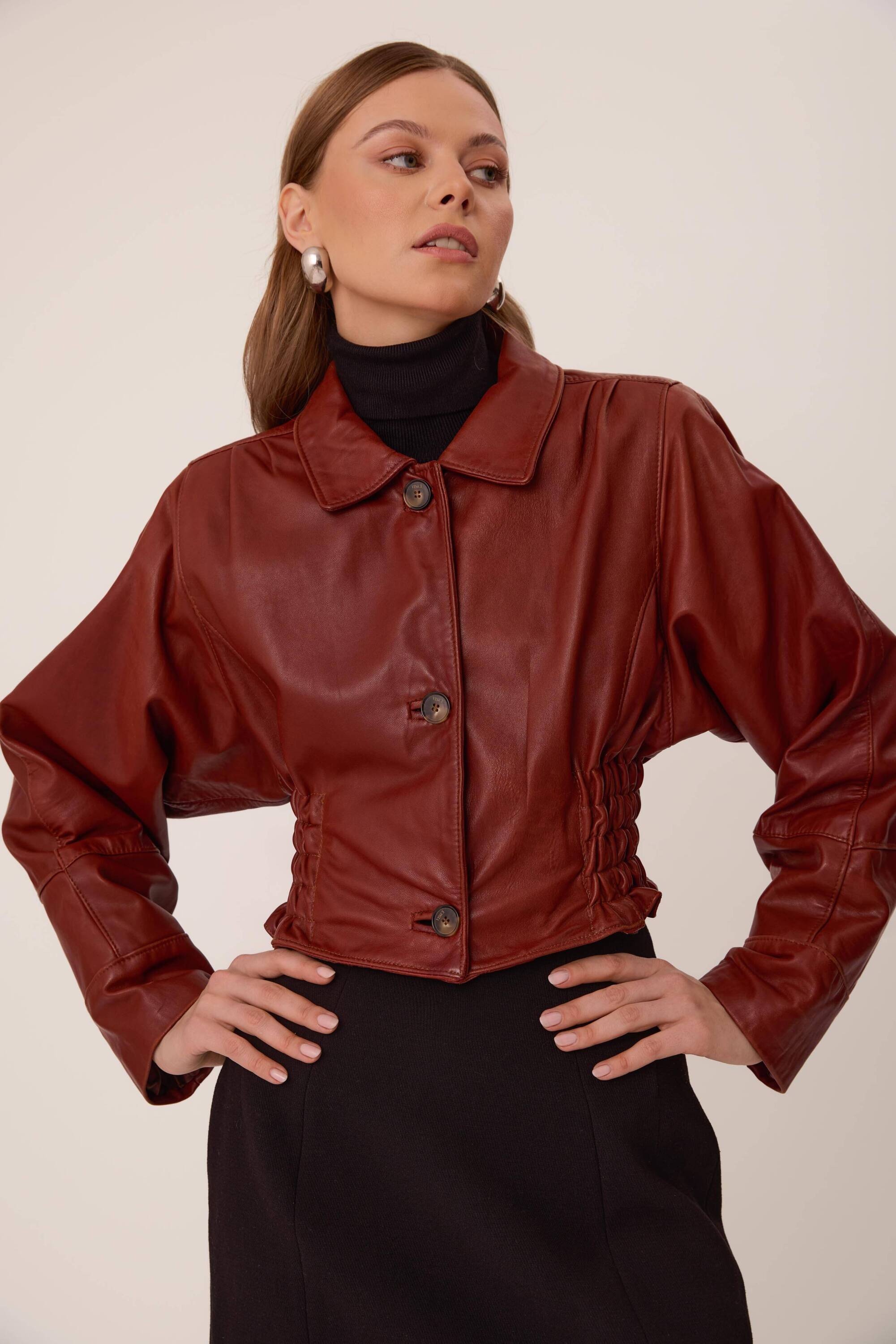 BROWN LEATHER JACKET