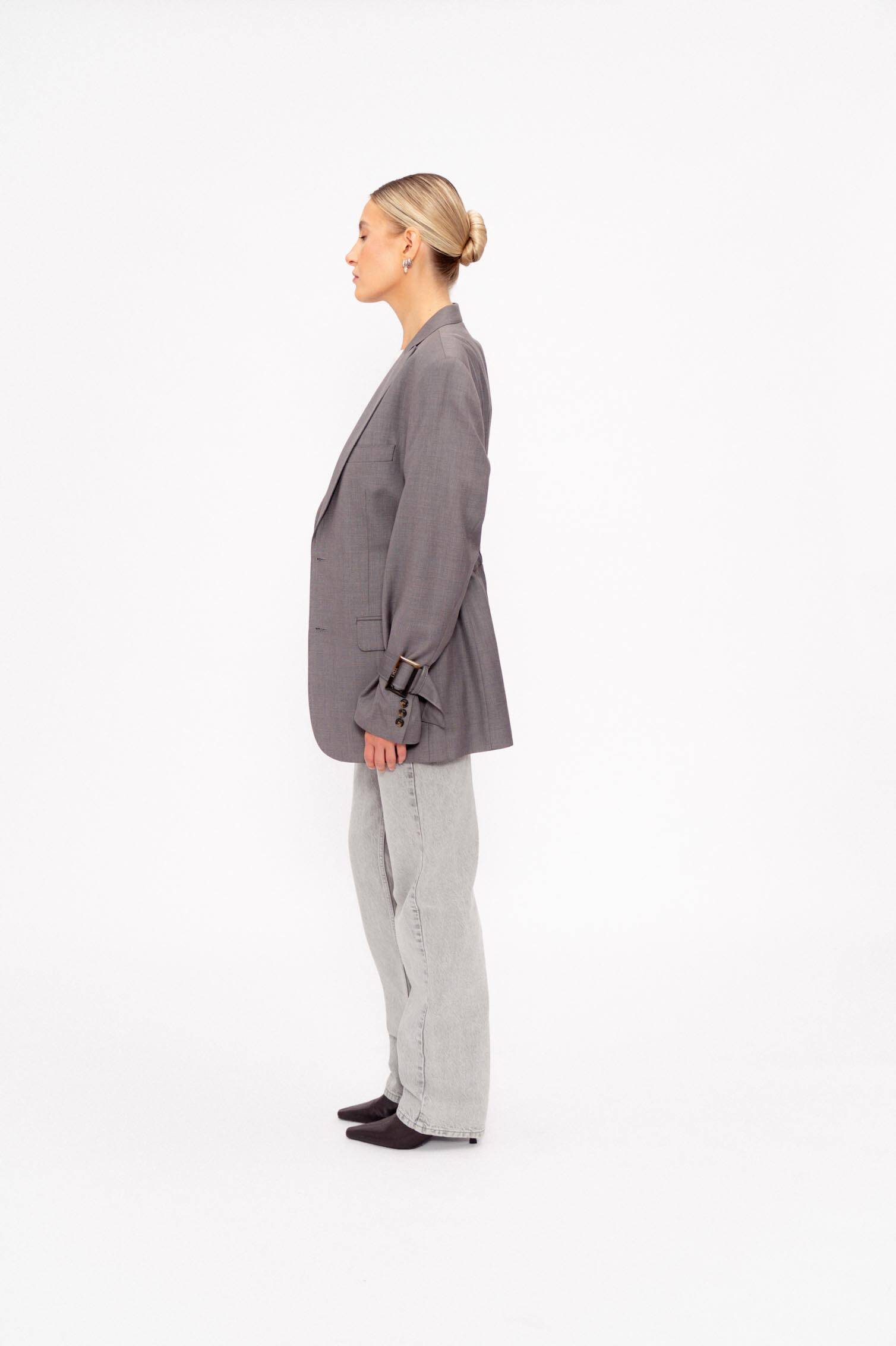 LONG GRAY FITTED JACKET WITH BUCKLES MODEL No6