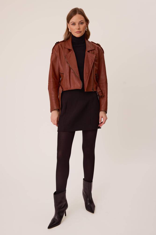 SHORT BROWN LEATHER JACKET