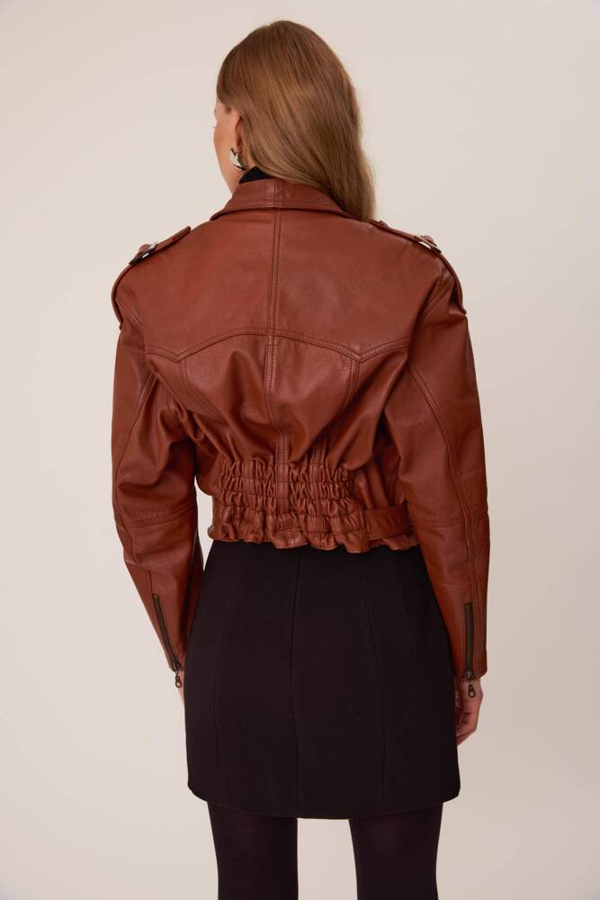 SHORT BROWN LEATHER JACKET