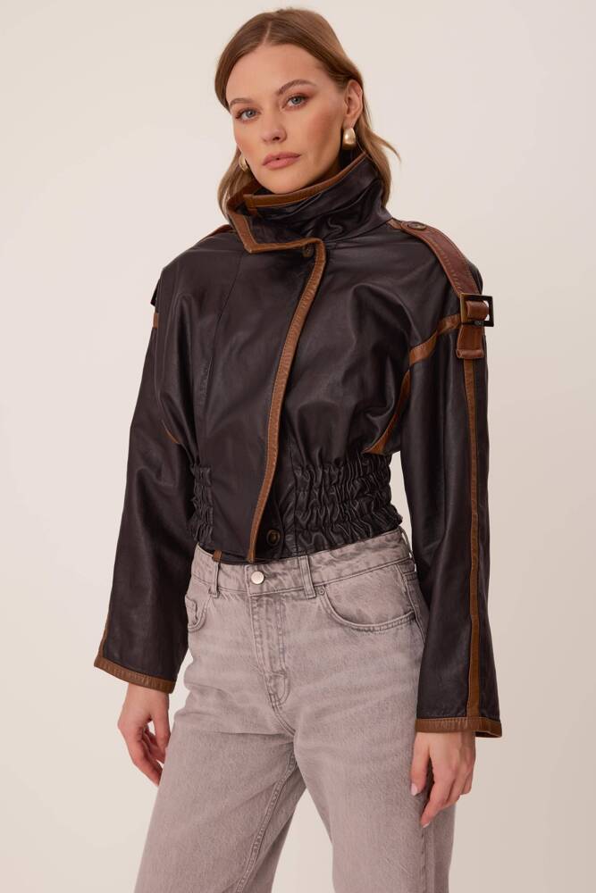 SHORT BROWN LEATHER JACKET