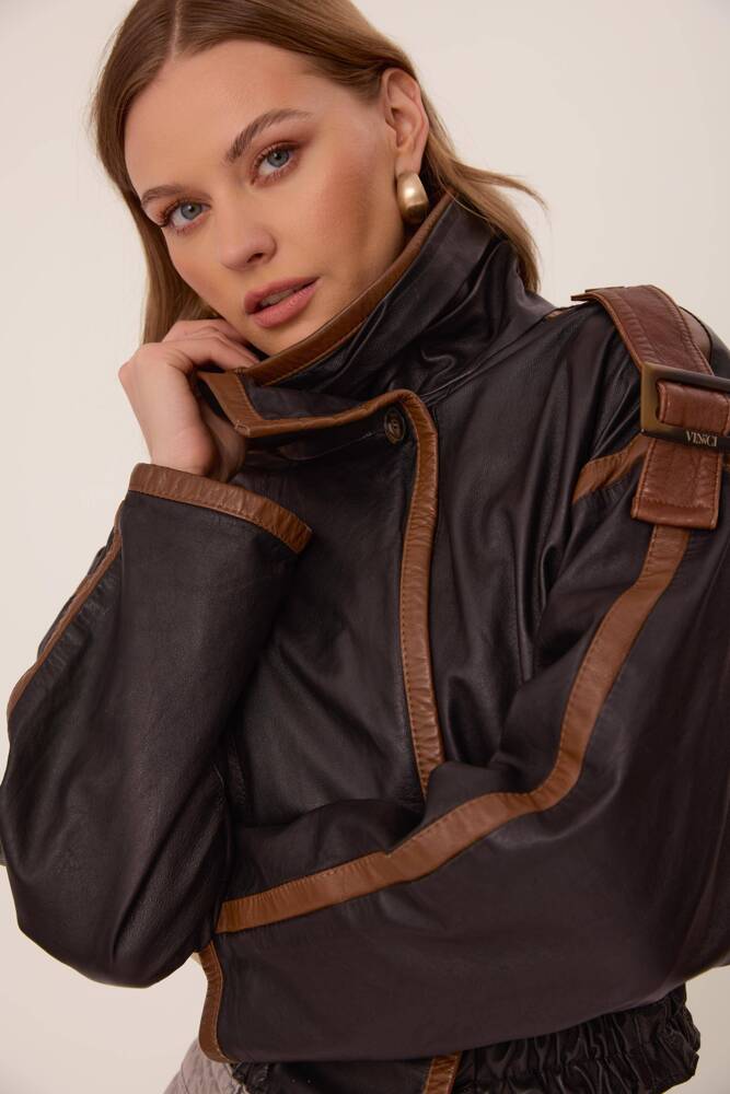 SHORT BROWN LEATHER JACKET